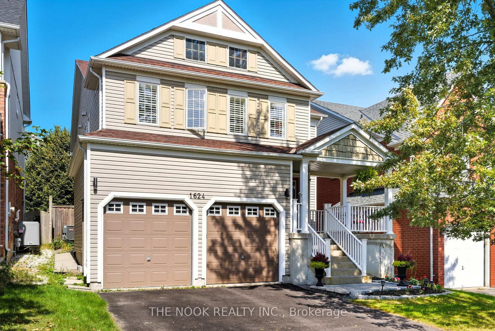 1624-docking-court-oshawa-ontario-e12672258