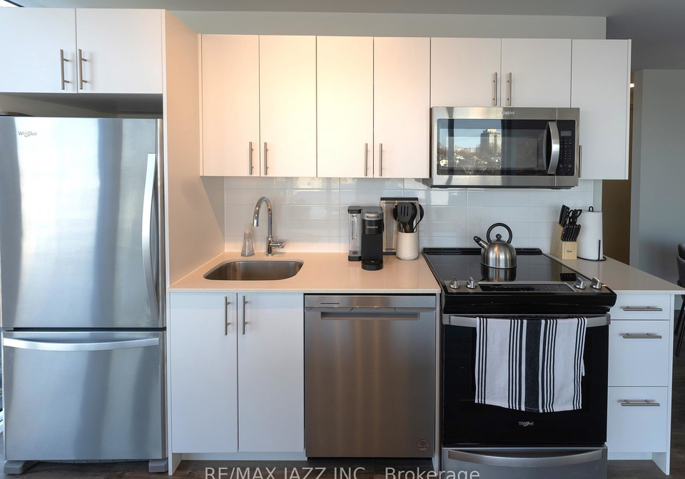 80-bond-street-e-oshawa-ontario-e12673142
