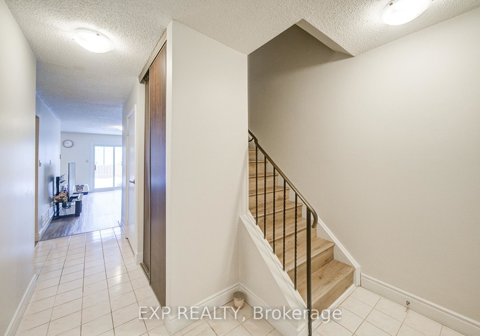12-sadlee-cove-crescent-scarborough-ontario-e12673706