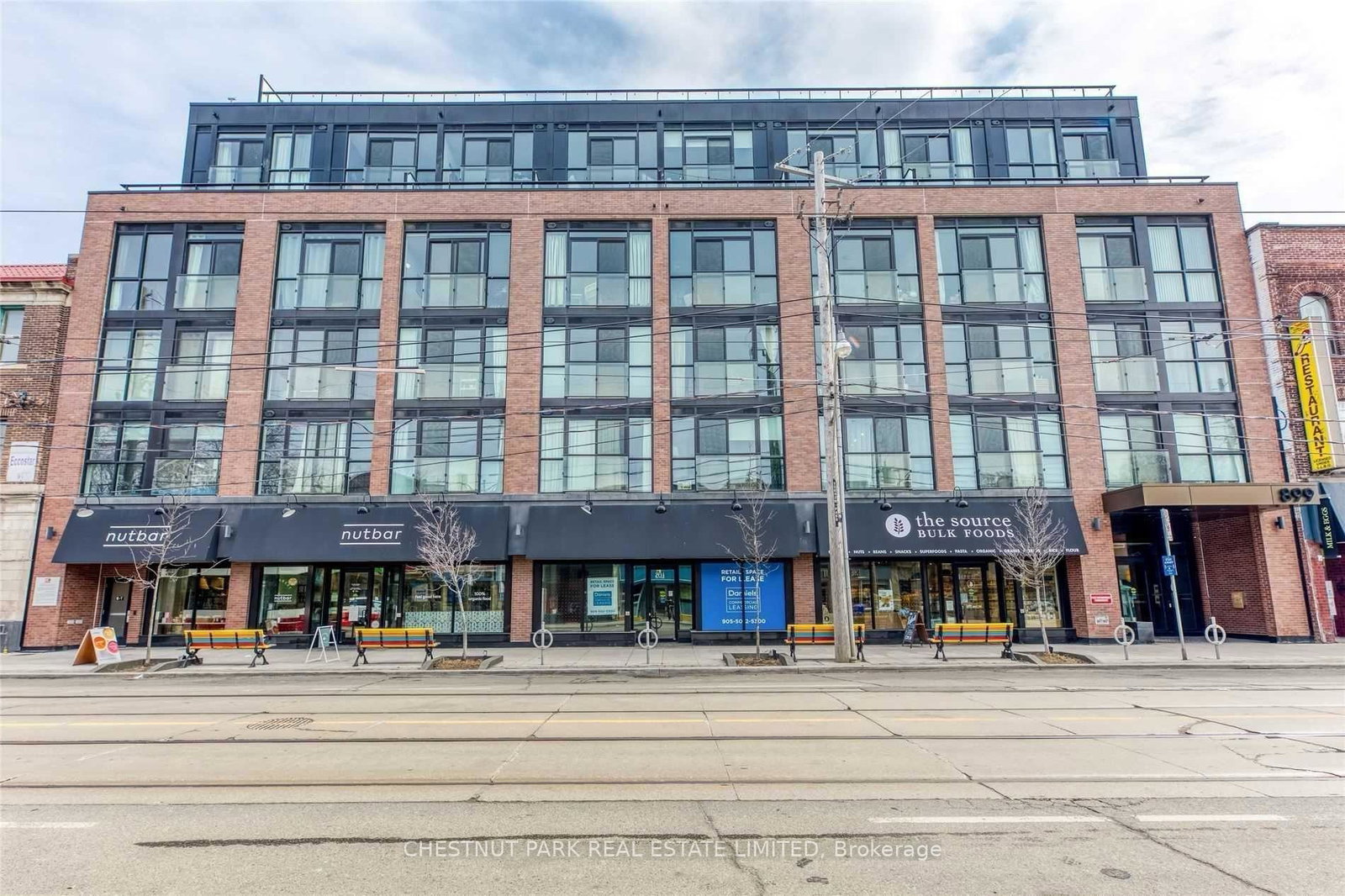 899-queen-street-e-toronto-ontario-e12673986