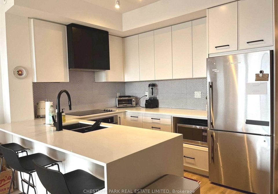 899-queen-street-e-toronto-ontario-e12673986