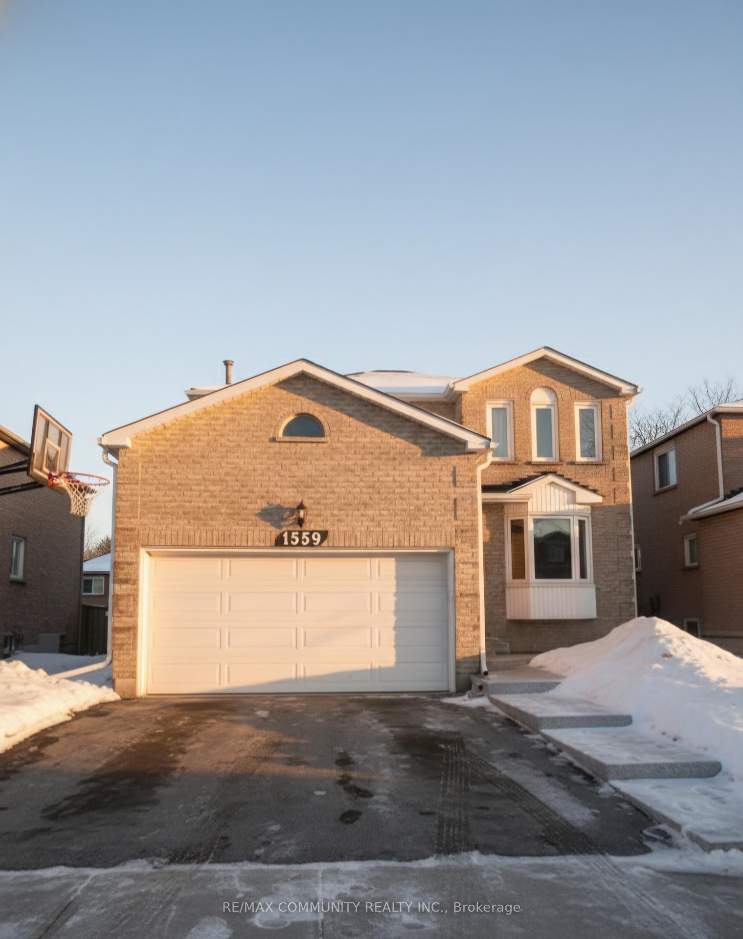 1559-dellbrook-avenue-pickering-ontario-e12674482