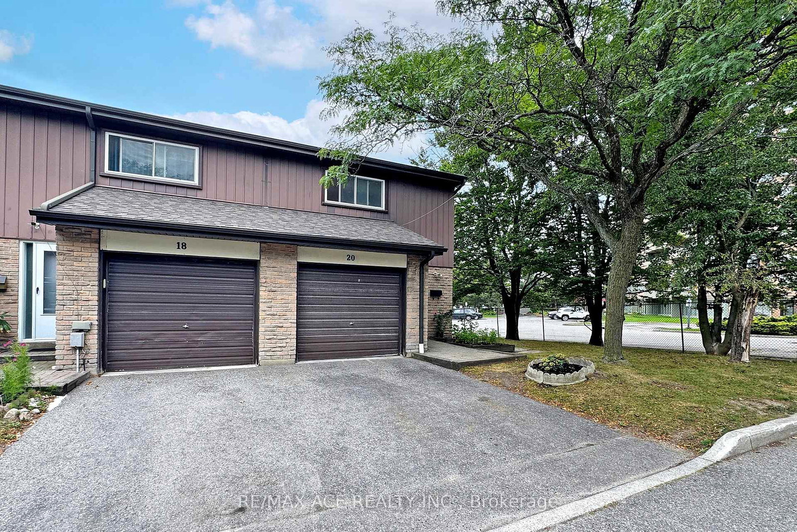 1121-sandhurst-circle-scarborough-ontario-e12674500