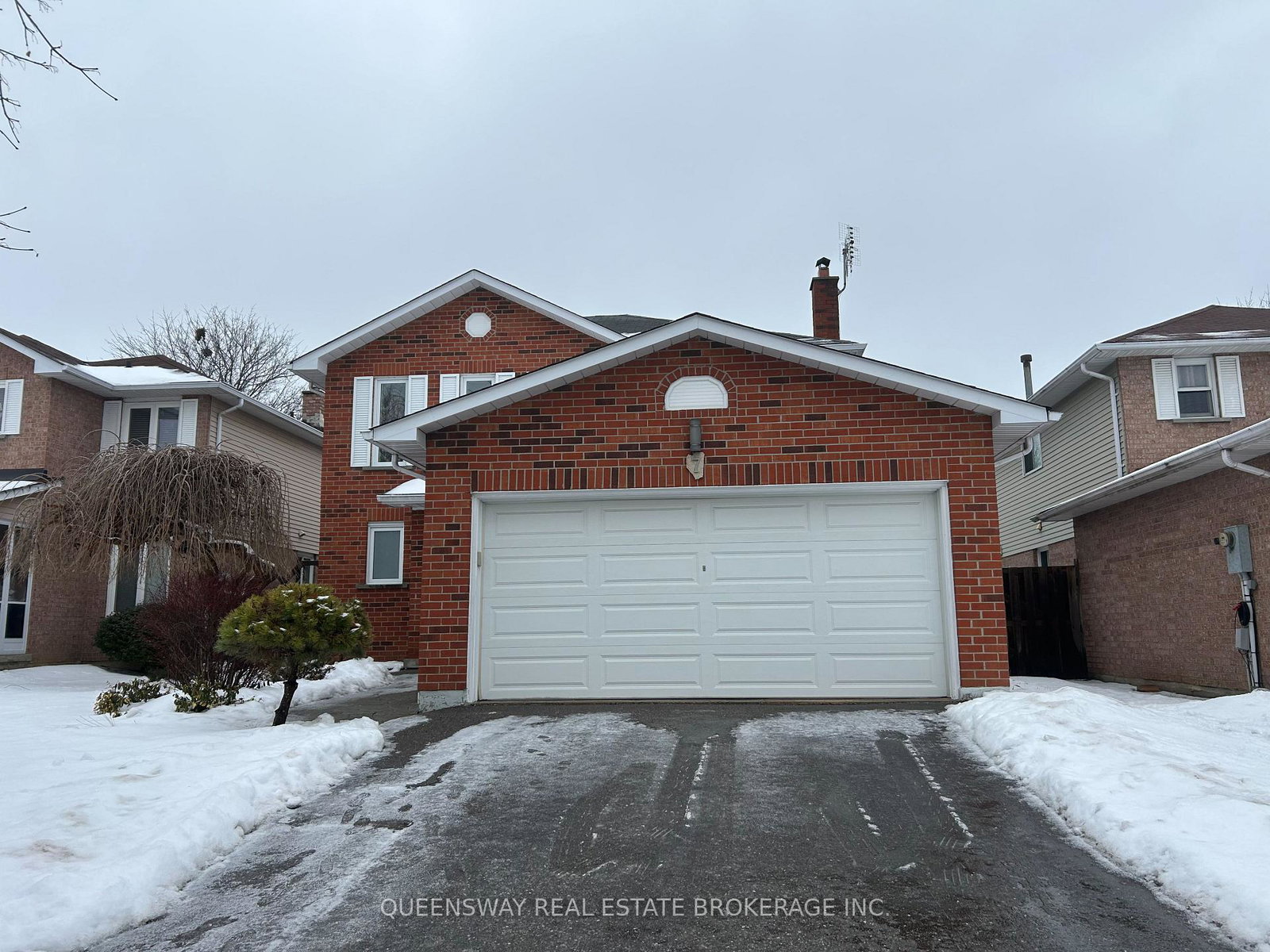 2-7-empson-court-ajax-ontario-e12674634