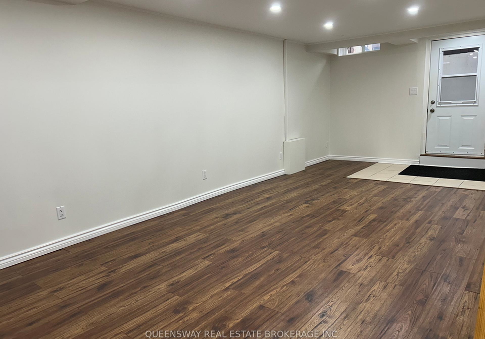 2-7-empson-court-ajax-ontario-e12674634