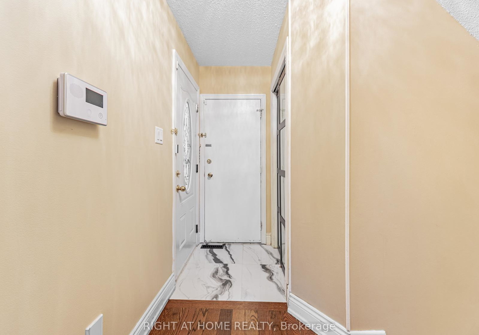 106-mammoth-hall-trail-scarborough-ontario-e12674816
