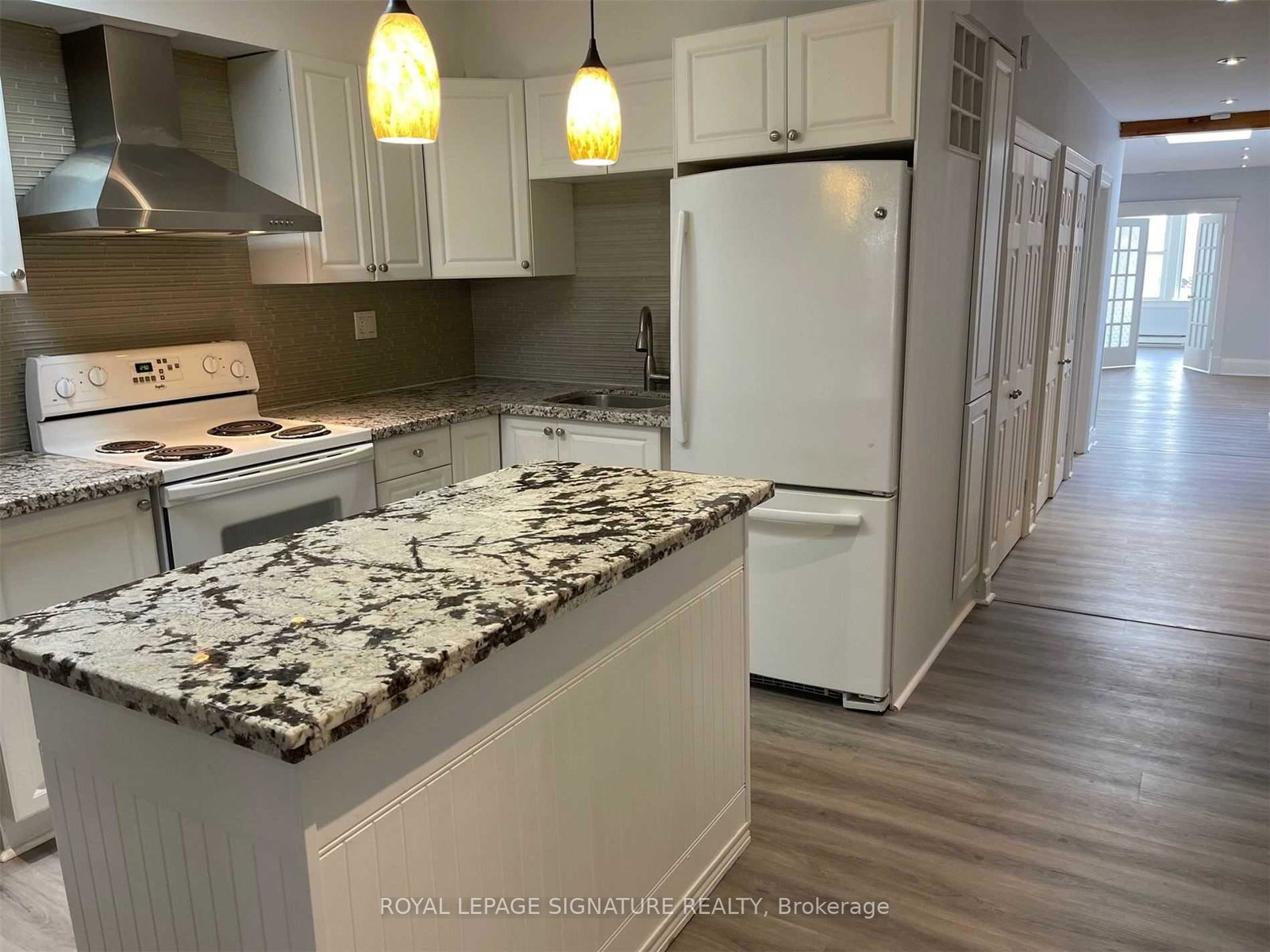 2444-danforth-avenue-toronto-ontario-e12675452