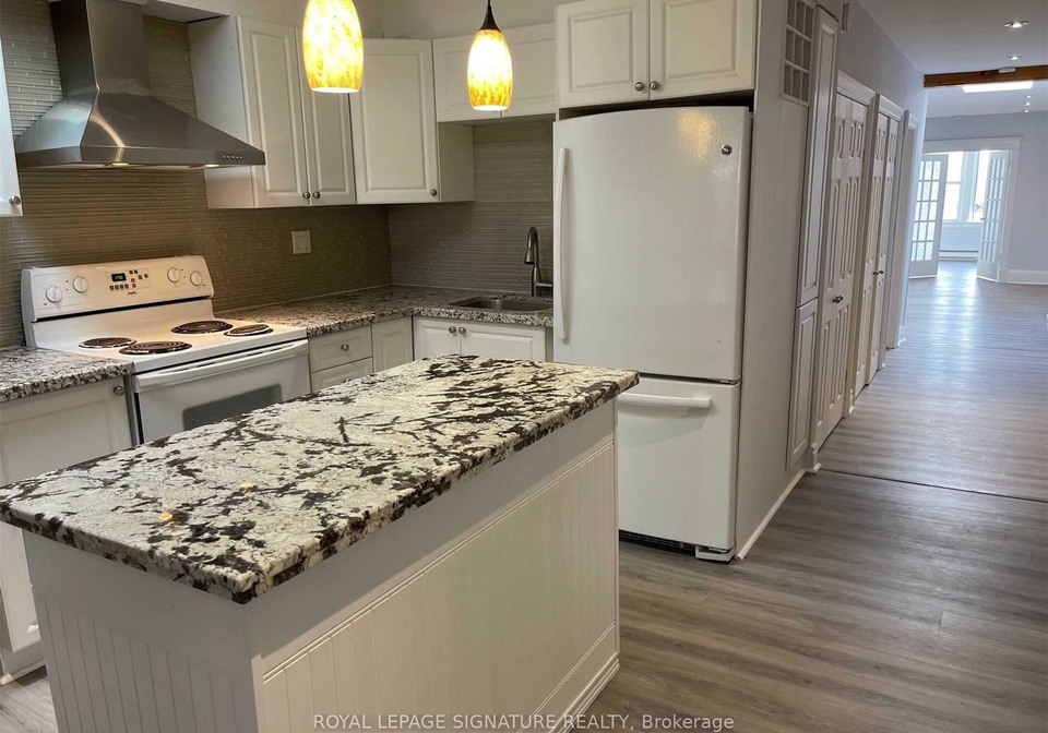 2444-danforth-avenue-toronto-ontario-e12675452