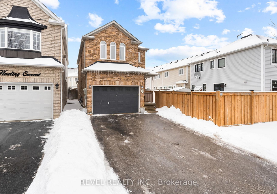 4-howling-crescent-ajax-ontario-e12675536