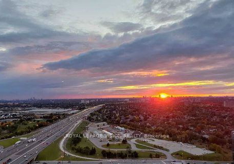 125-village-green-square-scarborough-ontario-e12675552