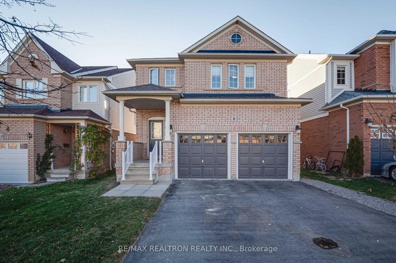 8-holman-court-whitby-ontario-e12675658