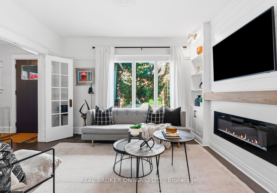7-juniper-avenue-toronto-ontario-e12675876