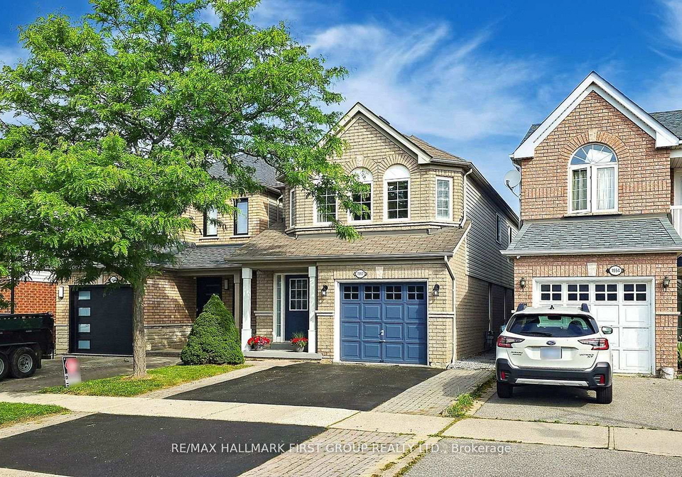 1552-avonmore-square-pickering-ontario-e12676270