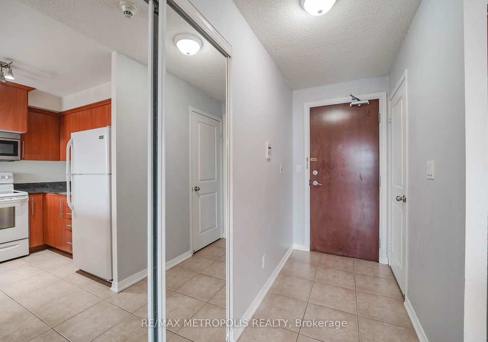 6-rosebank-drive-scarborough-ontario-e12676636