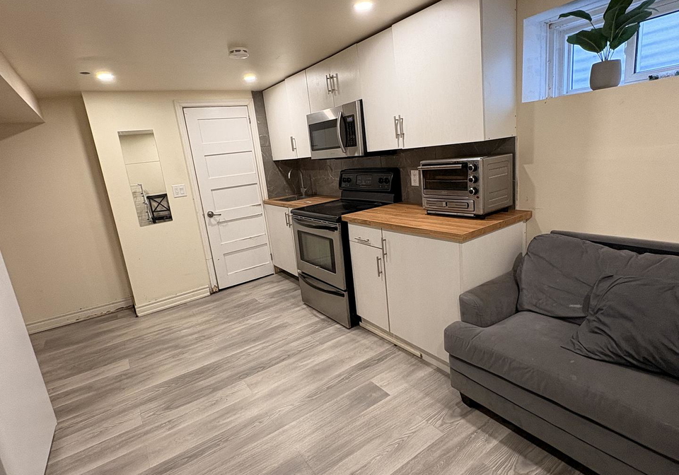 34-shoreland-crescent-scarborough-ontario-e12677792