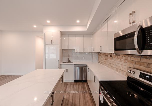 991-queen-street-e-toronto-ontario-e12678050