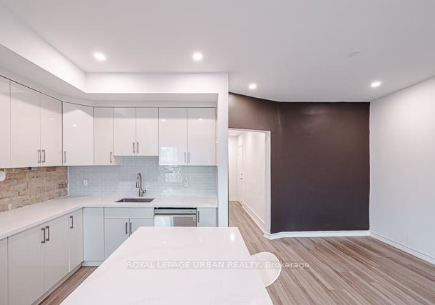 989-queen-street-e-toronto-ontario-e12678064