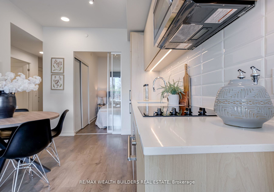 150-logan-avenue-toronto-ontario-e12679236