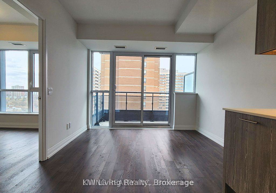 286-main-street-toronto-ontario-e12680488