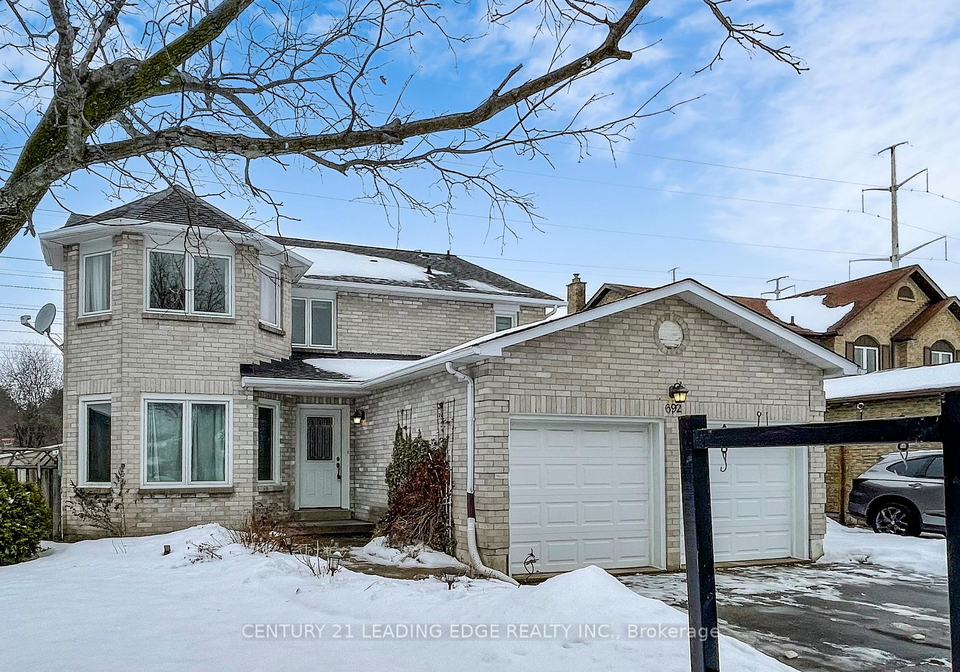 692-amaretto-avenue-n-pickering-ontario-e12681716