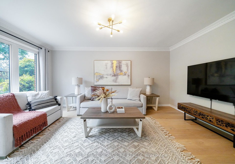 1239-barnwood-square-pickering-ontario-e12681924