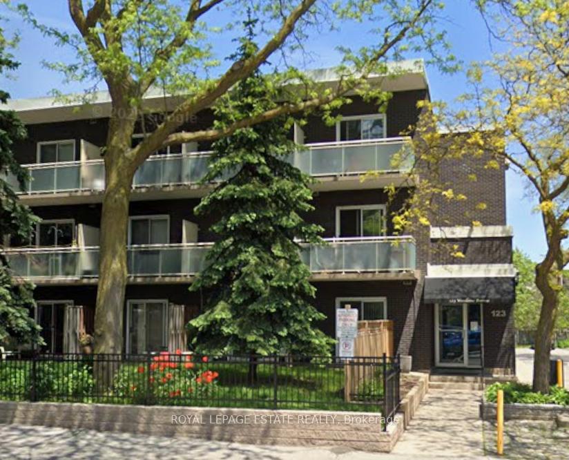 123-woodbine-avenue-toronto-ontario-e12682852