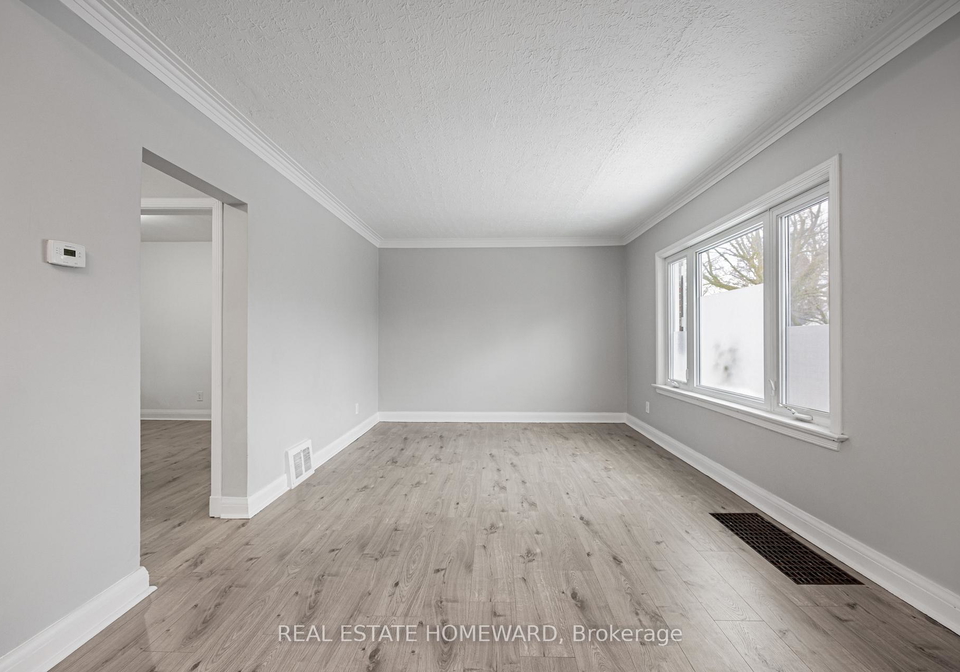 11-dorine-crescent-scarborough-ontario-e12683414