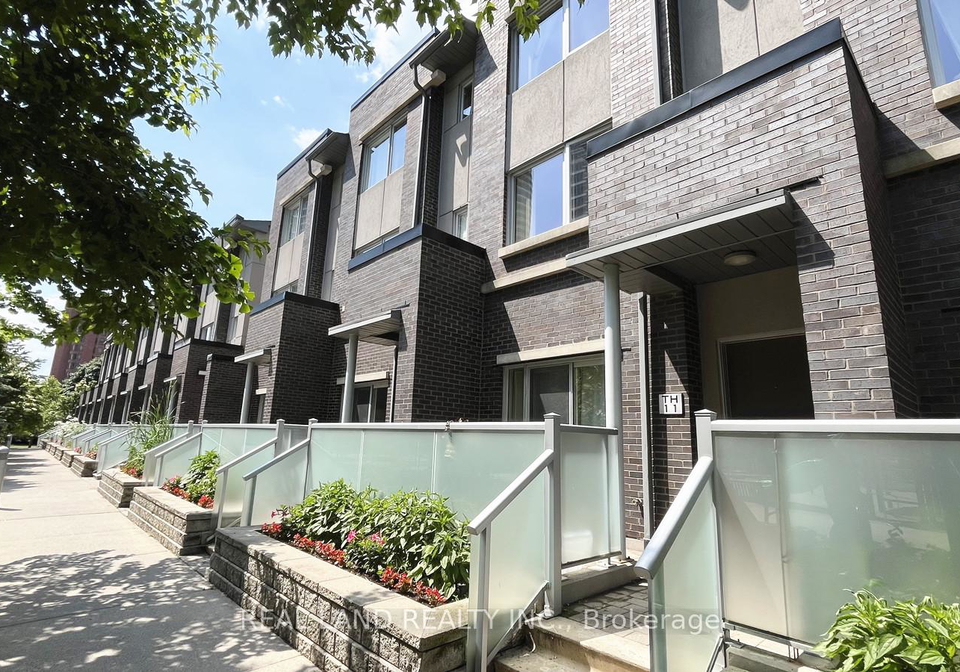 310-village-green-square-e-scarborough-ontario-e12683584