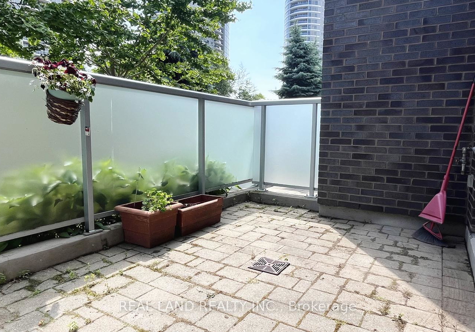 310-village-green-square-e-scarborough-ontario-e12683584