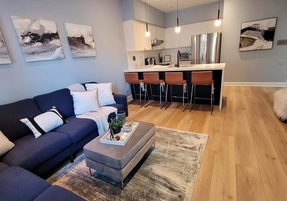 74b-coxwell-avenue-toronto-ontario-e12683638