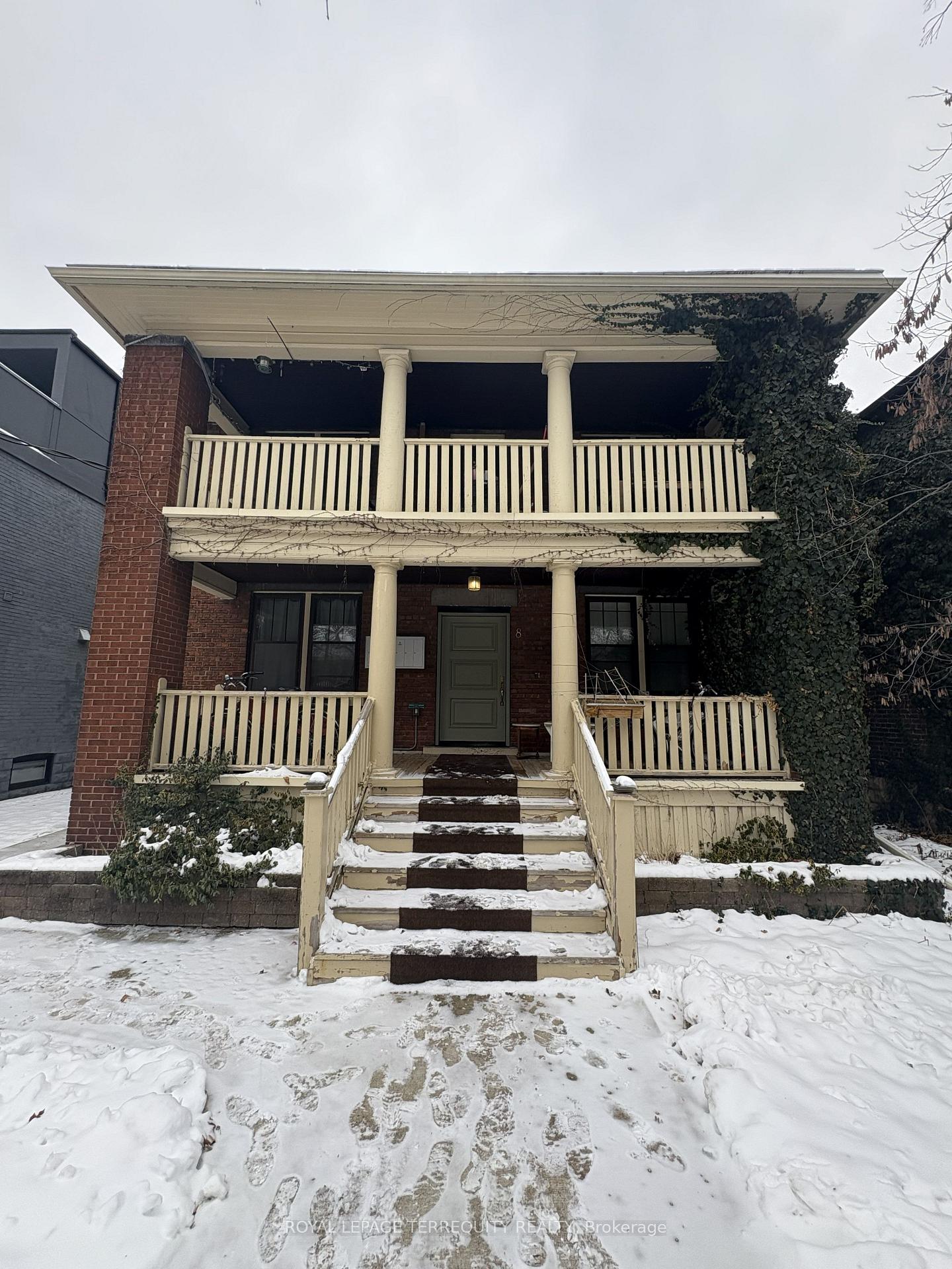 8-thorncliffe-avenue-east-york-ontario-e12684268