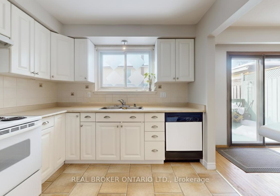 1166-valley-court-oshawa-ontario-e12684972