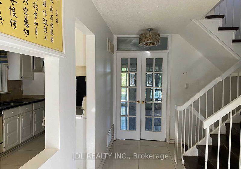 58-redheugh-crescent-scarborough-ontario-e12685004