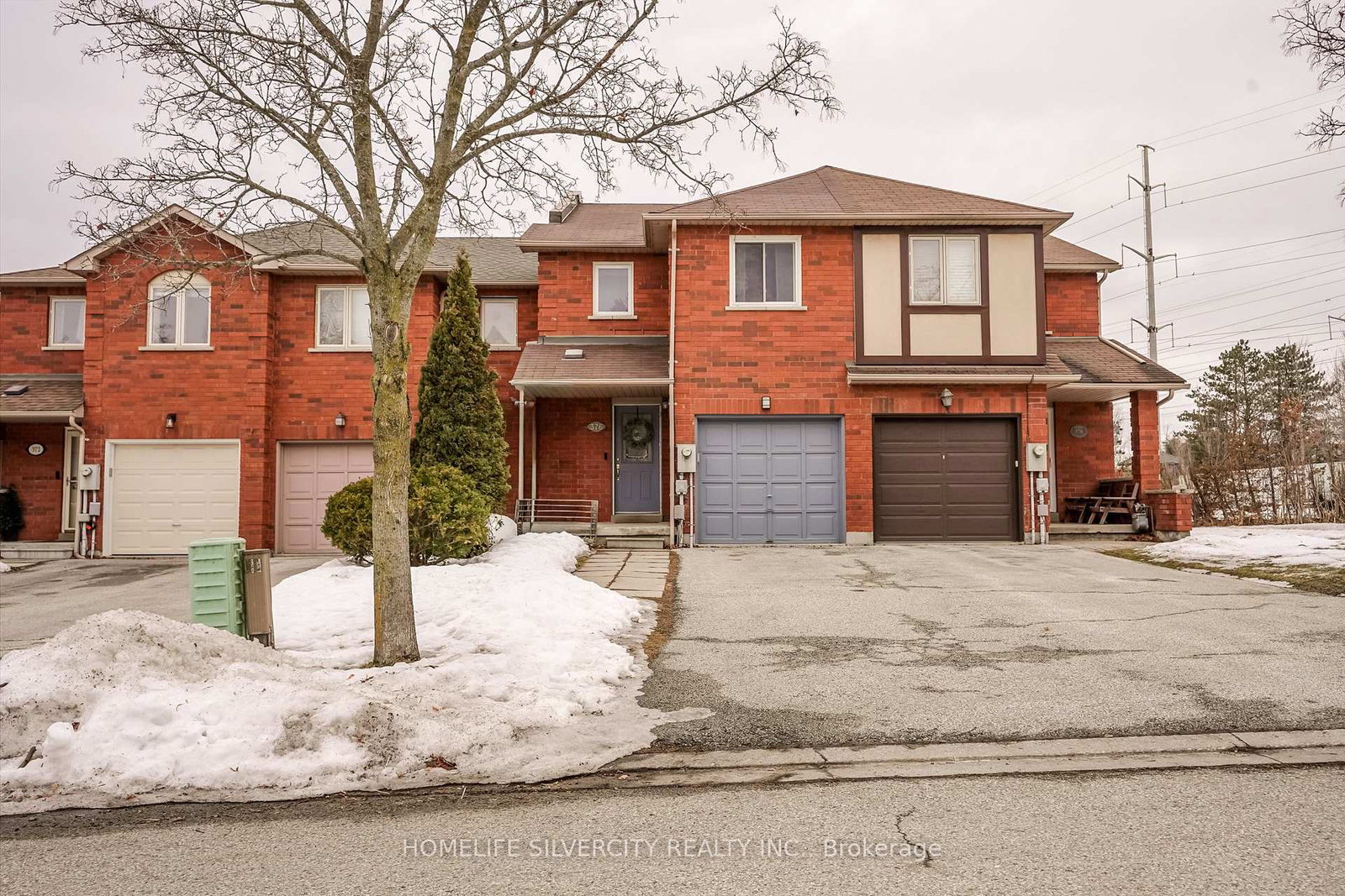 376-sparrow-circle-pickering-ontario-e12685006