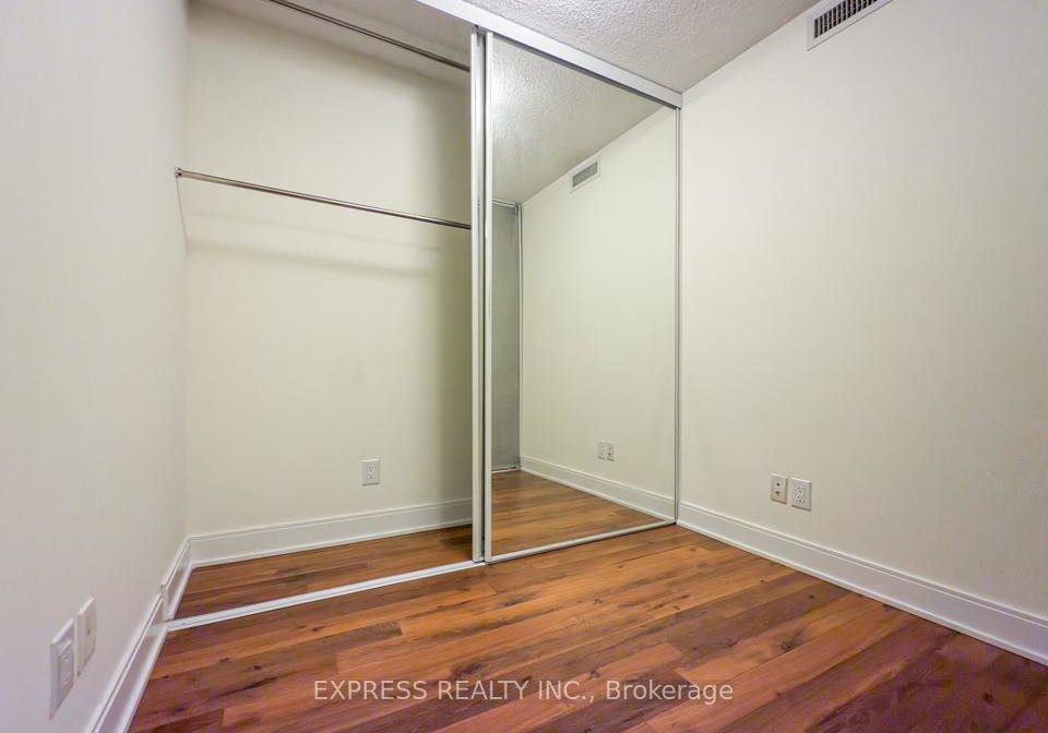 125-village-green-square-scarborough-ontario-e12686394
