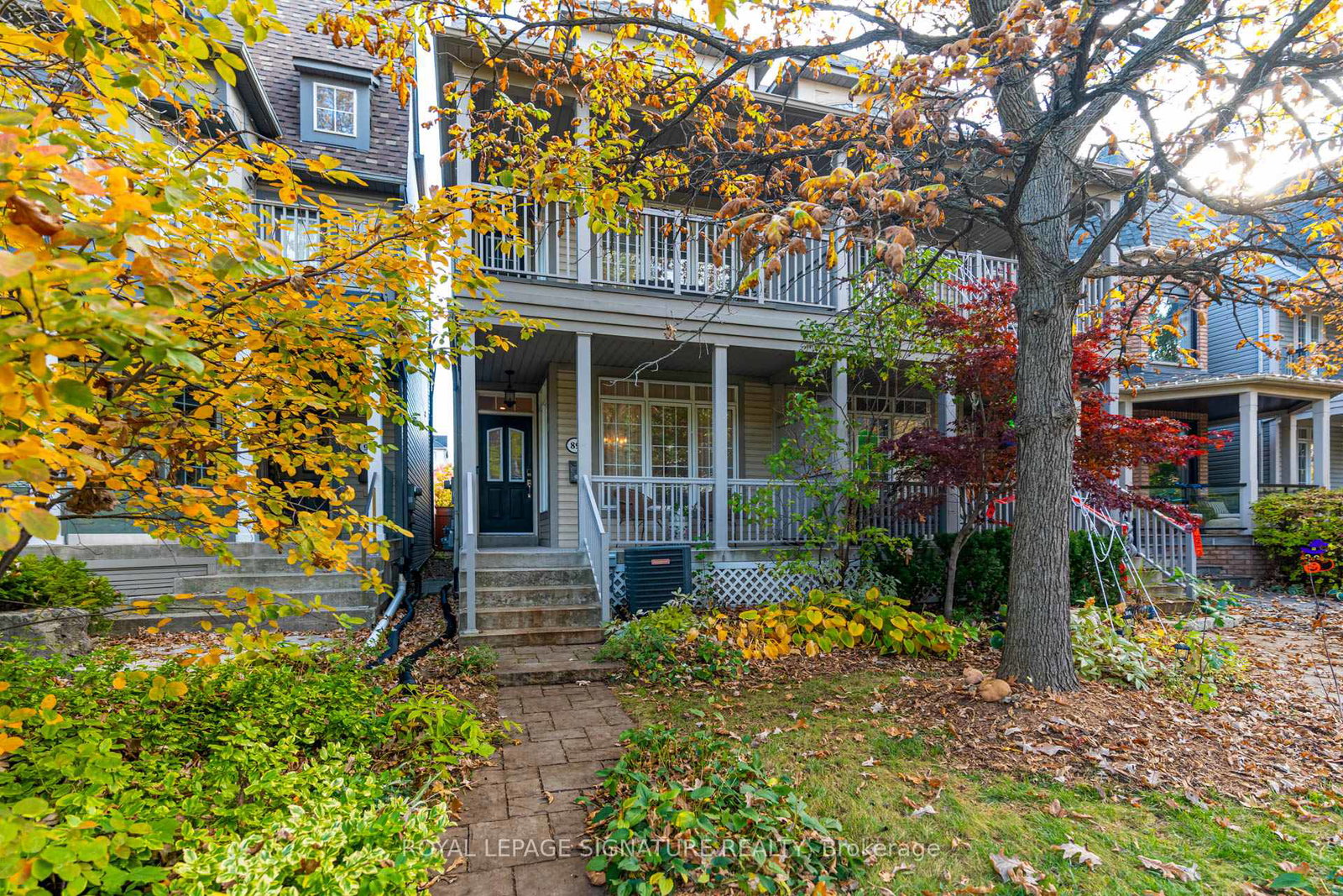 89-winners-circle-toronto-ontario-e12686556
