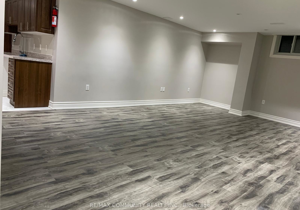 1654-irvine-scott-street-oshawa-ontario-e12687186