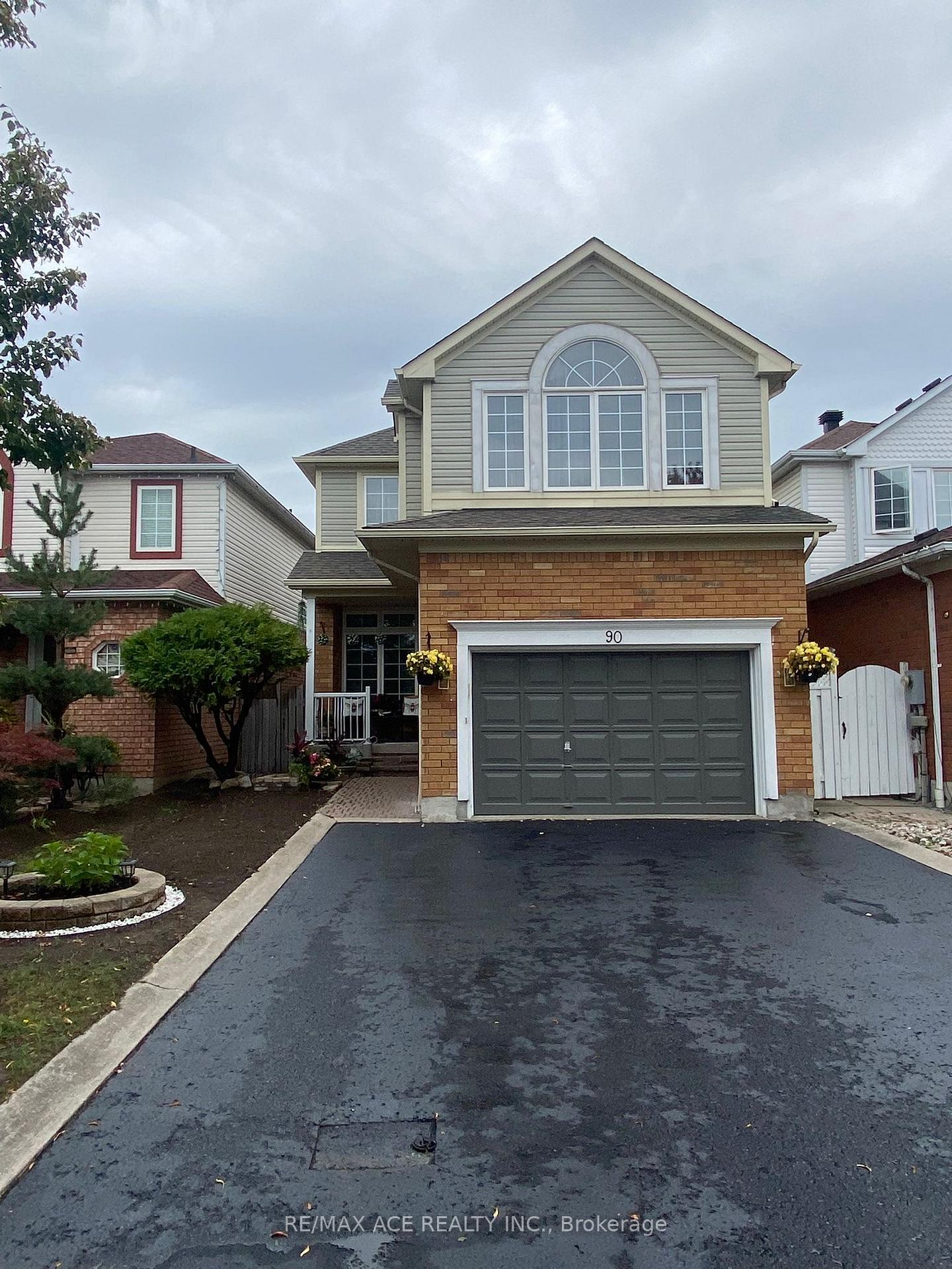 90-monk-crescent-ajax-ontario-e12687586