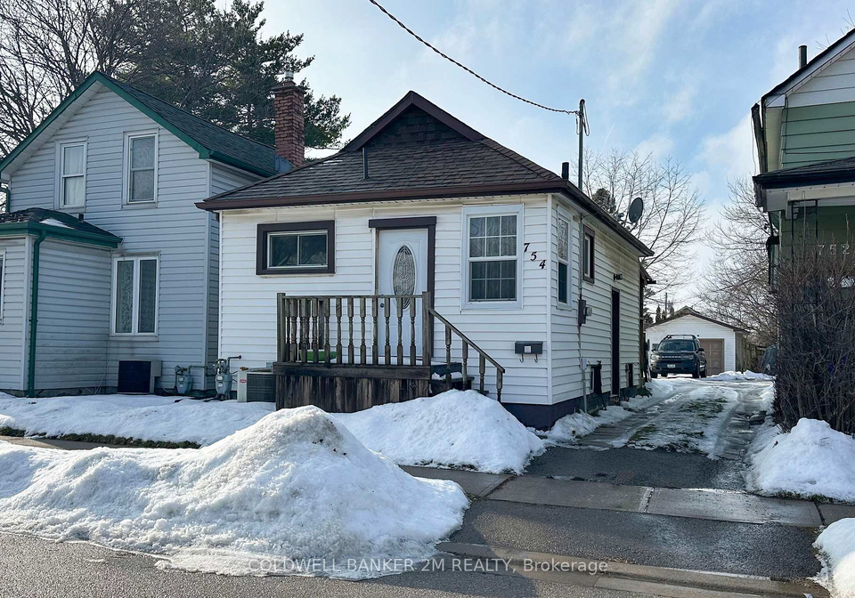 754-gifford-street-oshawa-ontario-e12690134