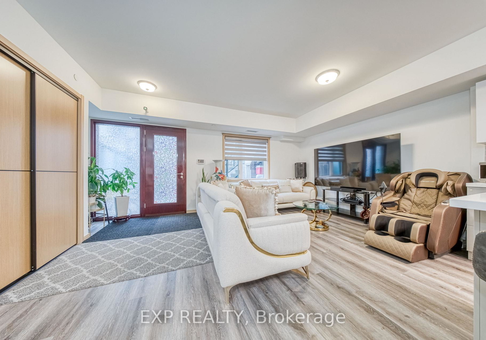 50-morecambe-gate-scarborough-ontario-e12690396