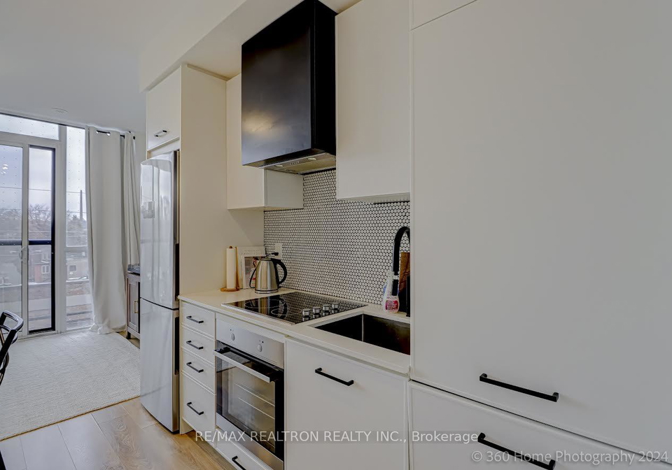 899-queen-street-e-toronto-ontario-e12690638