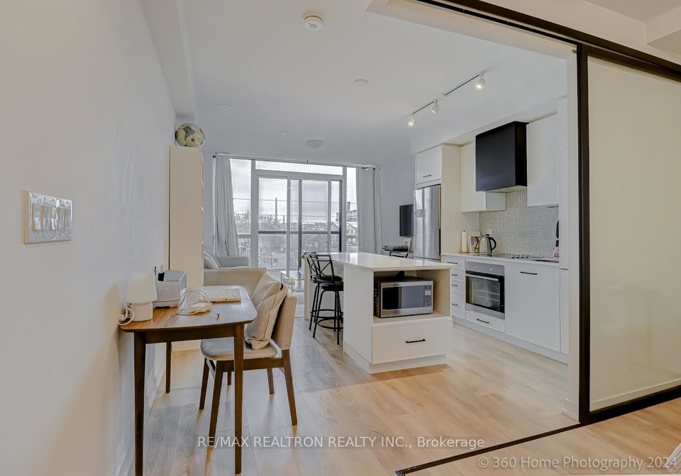 899-queen-street-e-toronto-ontario-e12690638