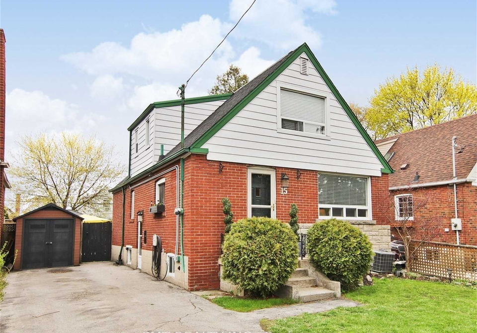15-dalecrest-drive-east-york-ontario-e12692434