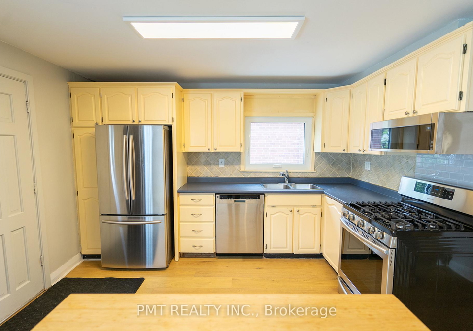 15-dalecrest-drive-east-york-ontario-e12692434