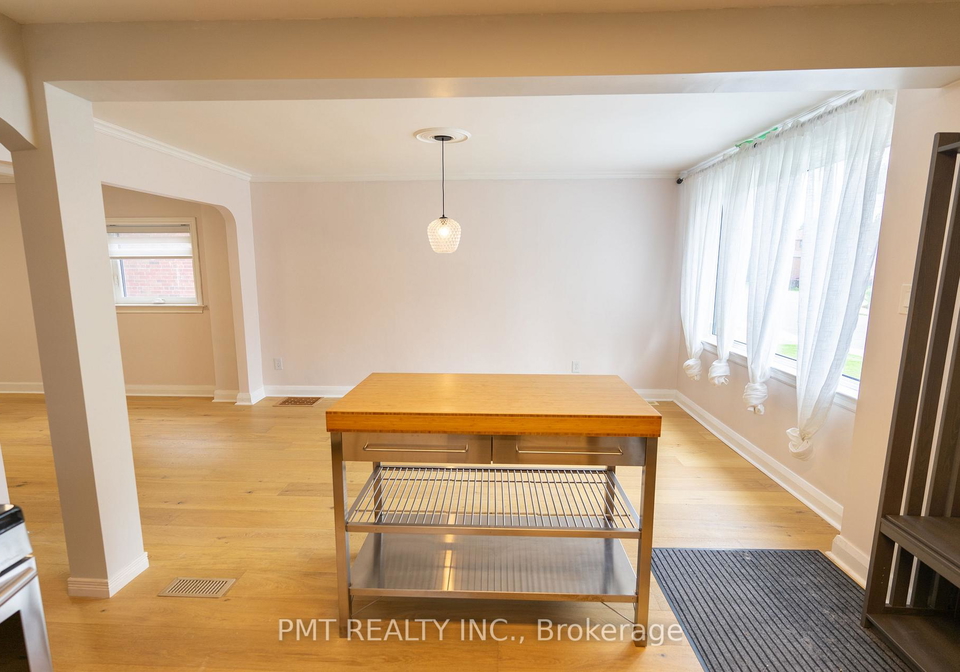 15-dalecrest-drive-east-york-ontario-e12692434