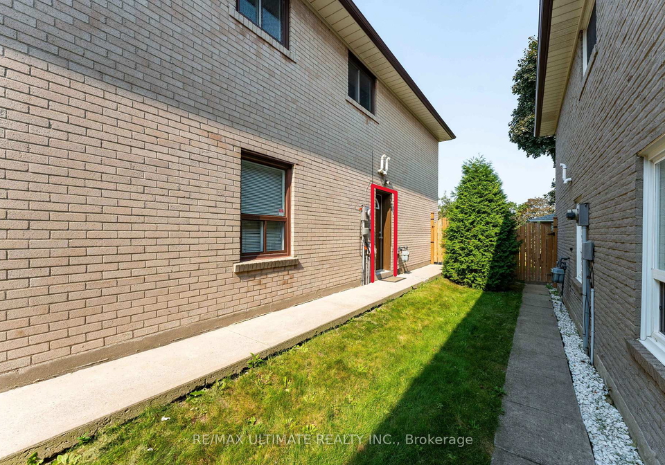 60-tineta-crescent-scarborough-ontario-e12692600