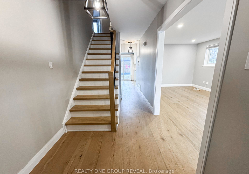14-calais-street-whitby-ontario-e12693320