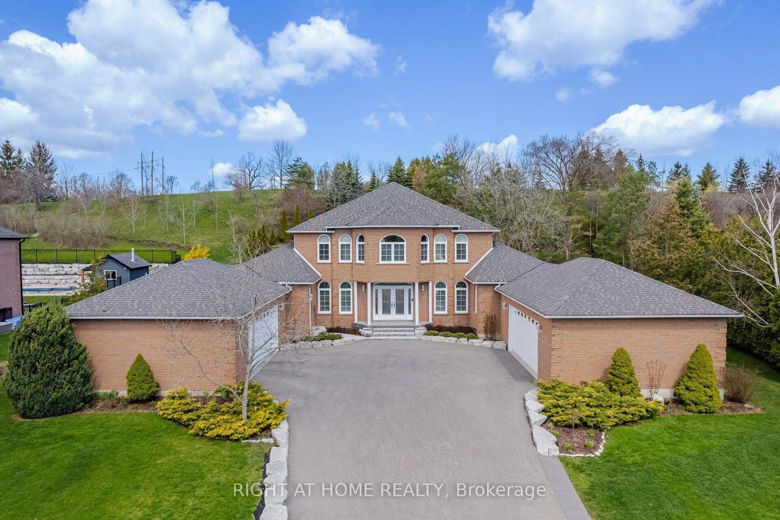 6-lord-duncan-court-clarington-ontario-e12694562