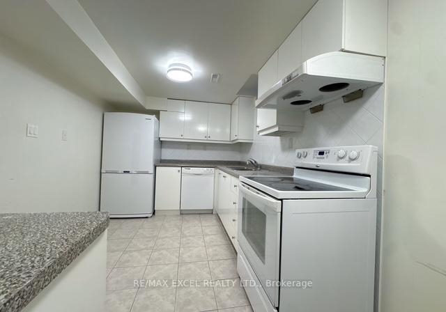 39-crittenden-square-scarborough-ontario-e12695568