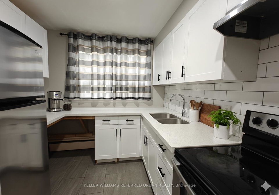 2979-lawrence-avenue-e-scarborough-ontario-e12695696